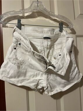 White American Eagle denim short shorts